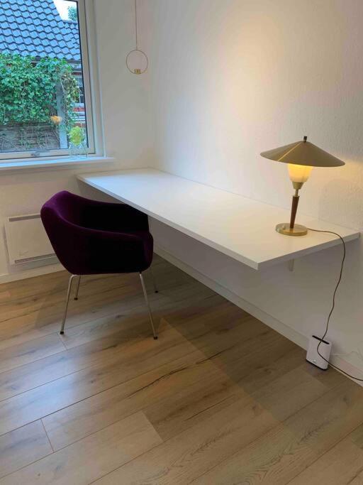 Huset Ved Soen Taet Pa Herning Og Mch Og Boxen 90 M2 Sunds Exteriör bild